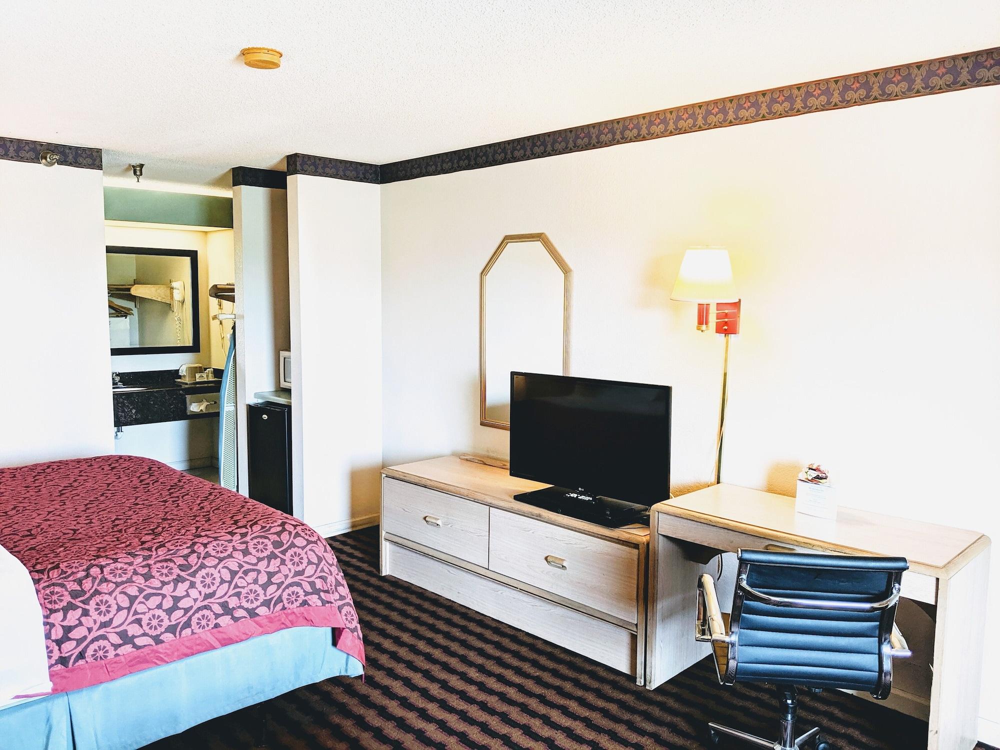 Hotel Quality & Decatur I-65 2*